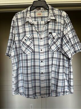 Wrangler Men's Plaid Short Sleeve Button Down Shirt - Size XL - 100% Cotton